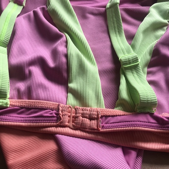 Infamous Swim | Lola Triangle Top in Erica . Sz. XL - Picture 7 of 7